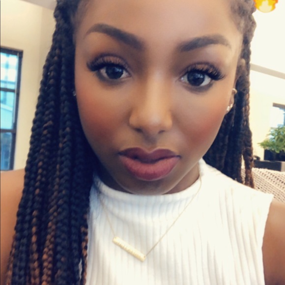 Meet your Posher, Gina - Picture 1 of 1